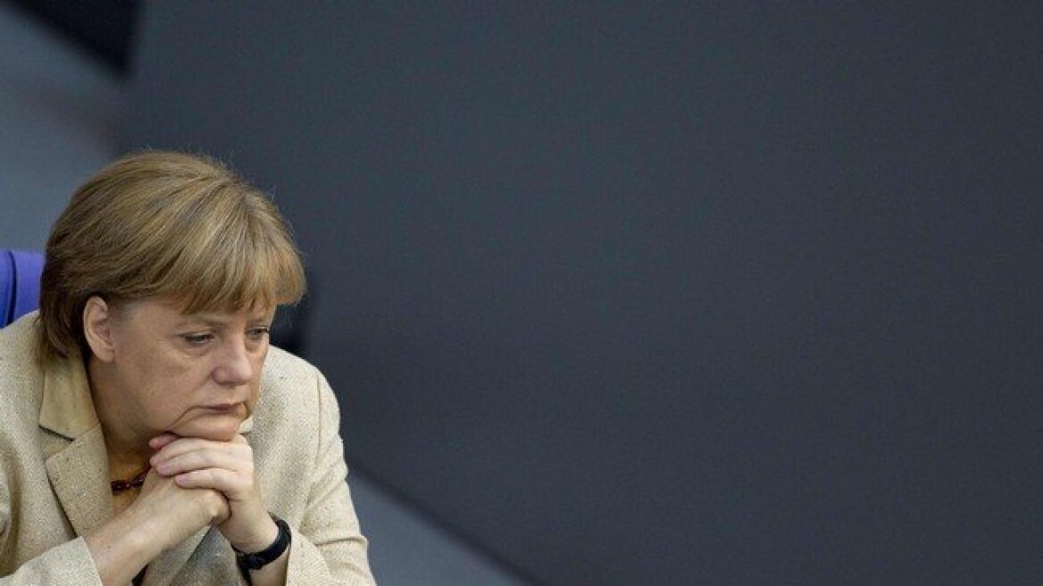 Γερμανία-δημοσκοπήσεις: Η χαλάρωση από τα καλά αποτελέσματα φοβίζει τη Μέρκελ 